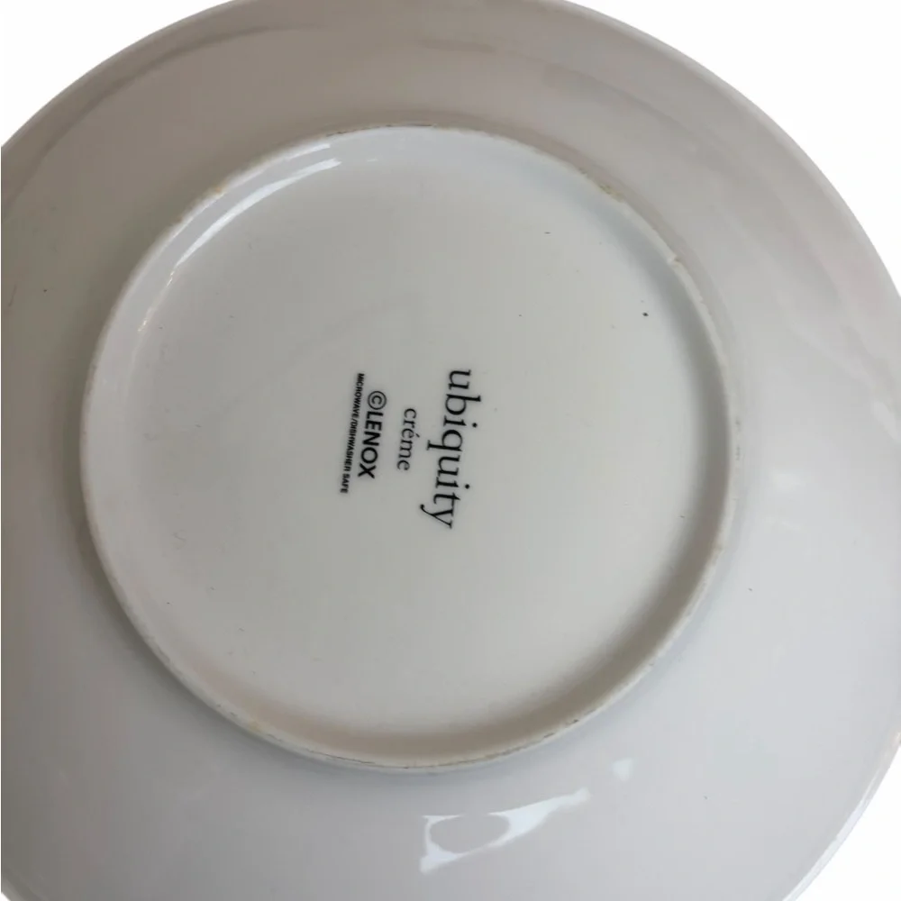 Lenox ubiquity White Willow Green,Crème Dinnerware Set